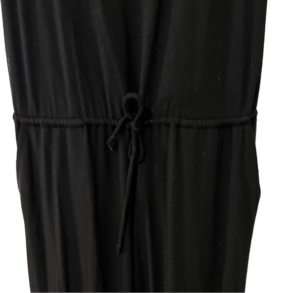 BECCA Sleeveless One Piece Jumpsuit with cutouts at Back Black M - Picture 13 of 13